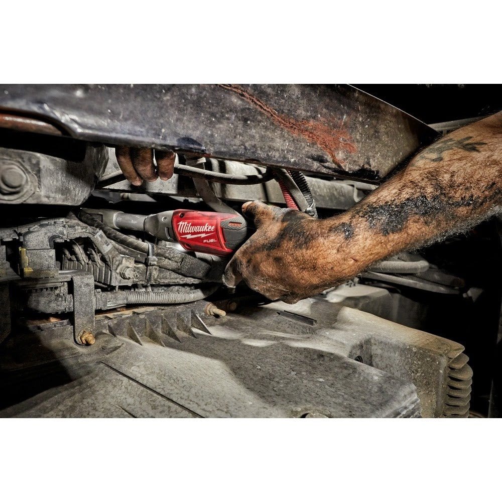 Milwaukee 2560-20 M12 FUEL 3/8" Extended Reach Ratchet, Bare Tool - Image 9