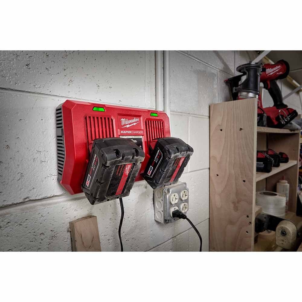 Milwaukee 48-59-1802 M18 Dual Bay Simultaneous Rapid Charger - Image 6