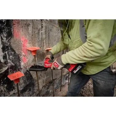 Milwaukee M18 FUEL #10 1-14 Inch Rebar Cutter - Image 5