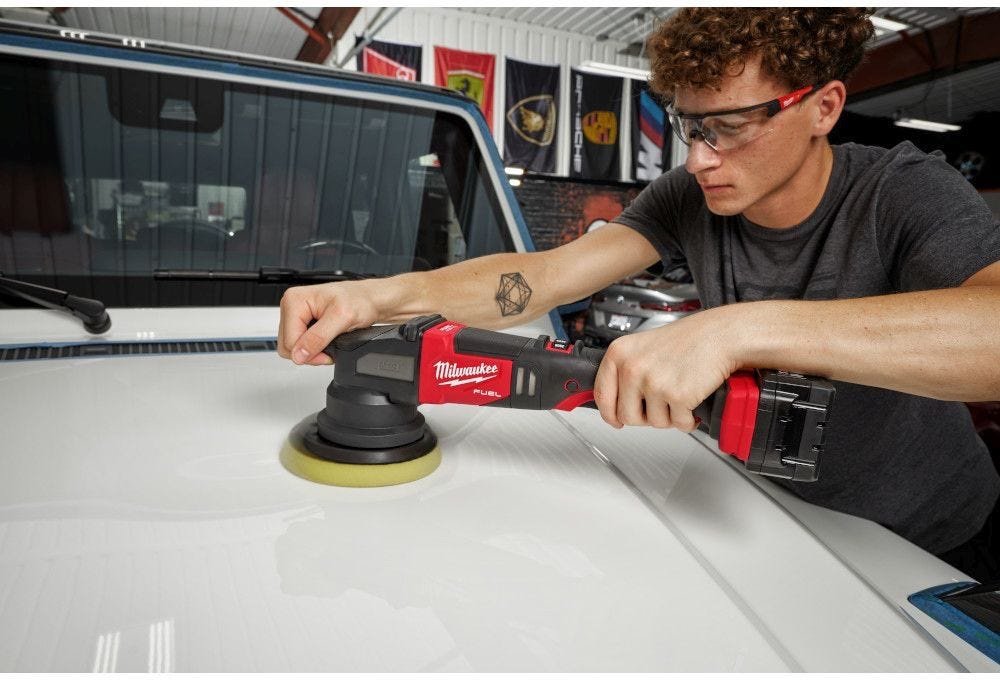 Milwaukee 2684-20 M18 FUEL 5-inch 15mm Random Orbital Polisher, Tool Only - Image 9